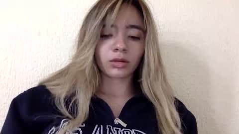 majo_gomezz online show from 05.21.26