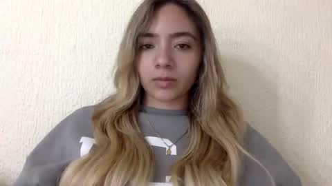 majo_gomezz online show from 08.04.26