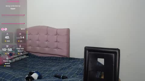 MAKENNAA online show from 11.11.25