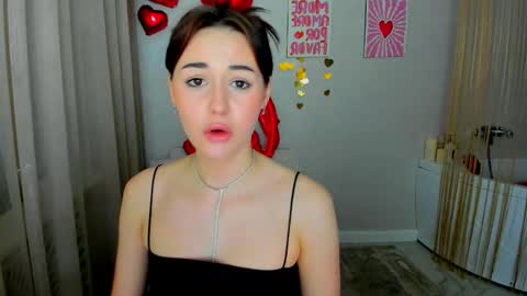 Snapshot of makeyouehappy chatting on 02.16.26 makeyouehappy online show from 02.16.26