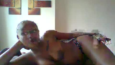 Snapshot of makiesexxytrimmy chatting on 05.03.26 Eva online show from 05.03.26