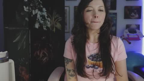 Snapshot of makiyahbelle2 chatting on 01.16.26 MakiyahBelle online show from 01.16.26