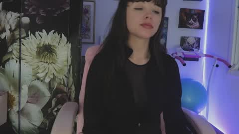 Snapshot of makiyahbelle2 chatting on 04.18.26 MakiyahBelle online show from 04.18.26