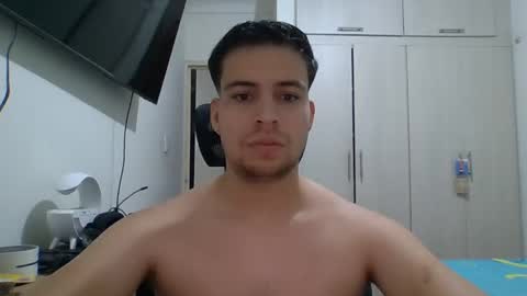 Snapshot of makoto_69 chatting on 10.26.25 makoto_69 online show from 10.26.25