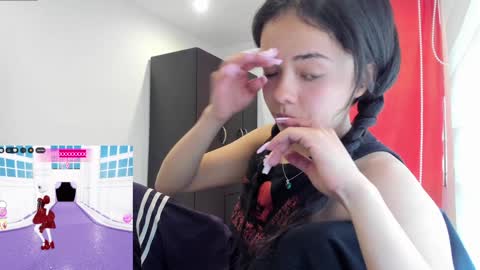 Snapshot of mal_norma chatting on 12.12.24 Mal Norma online show from 12.12.24