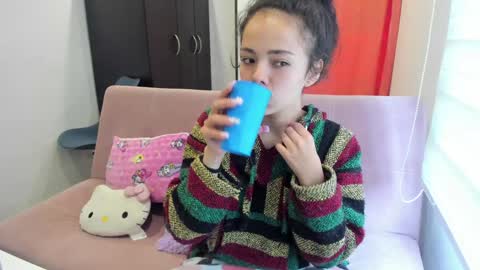 Snapshot of mal_norma chatting on 01.06.25 Mal Norma online show from 01.06.25