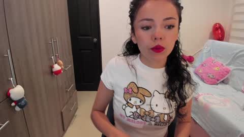 Snapshot of mal_norma chatting on 01.28.25 Mal Norma online show from 01.28.25