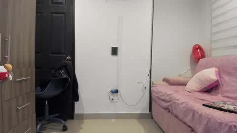 Snapshot of mal_norma chatting on 02.02.25 Mal Norma online show from 02.02.25