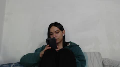 Snapshot of malasexychick chatting on 07.28.26 Mariapau online show from 07.28.26