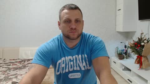 malchyshka online show from 01.12.25