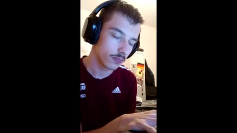 male20y online show from 06.10.26