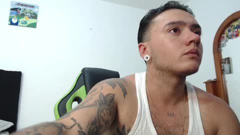 Snapshot of male_pussy chatting on 05.28.26 ADAM online show from 05.28.26