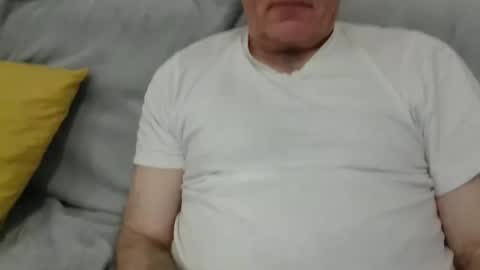 Snapshot of male_toy chatting on 03.10.26 male_toy online show from 03.10.26