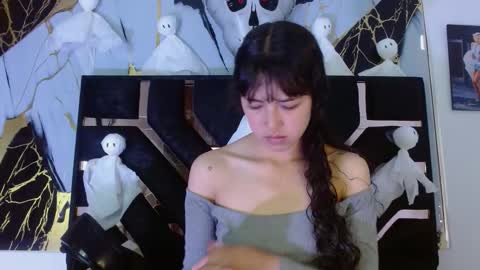 malejacs01 online show from 10.18.25