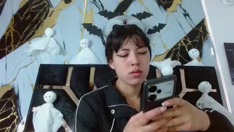 malejacs01 online show from 10.20.25