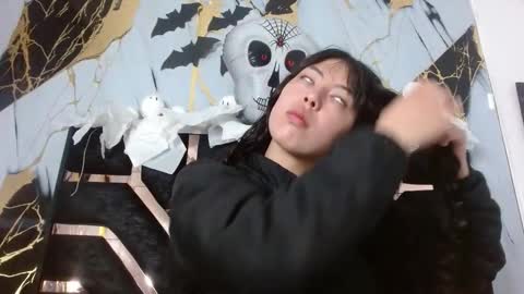 malejacs01 online show from 10.28.25