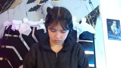 malejacs01 online show from 10.29.25