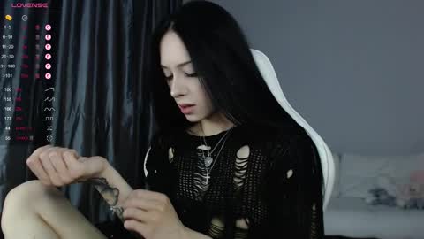 Snapshot of malenkiykamen chatting on 02.21.26 piu online show from 02.21.26