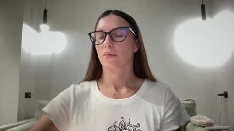 malina568708 online show from 10.22.25