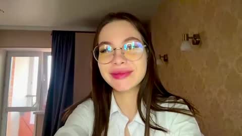 Snapshot of malisacorpeno chatting on 06.03.26 Phoebe online show from 06.03.26