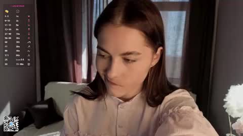 Snapshot of mallieangelini chatting on 07.11.26 Mia online show from 07.11.26