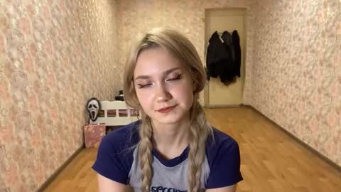 Snapshot of mallkaoverocker chatting on 01.17.26 Amelia online show from 01.17.26