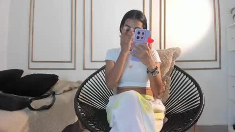 Lory  online show from 05.02.26