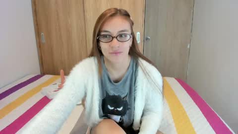 instagram  nueela   online show from 06.05.26