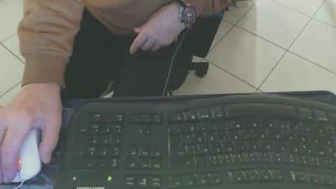 Snapshot of maly246 chatting on 01.13.26 maly246 online show from 01.13.26