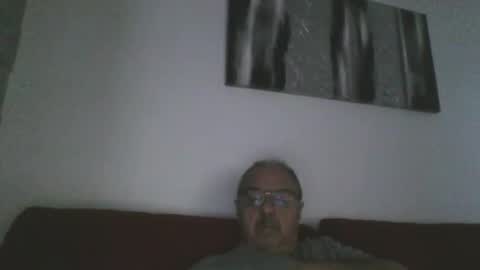 Snapshot of mambow99 chatting on 01.18.26 OLDMANFREE online show from 01.18.26