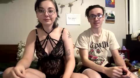 Snapshot of mamiclouds chatting on 03.02.25 MamiCloudz online show from 03.02.25