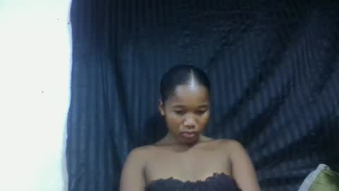 mamieriela online show from 02.08.26