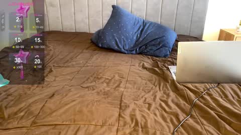 Snapshot of mammyboss11 chatting on 02.20.25 Caroline online show from 02.20.25