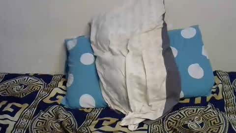 Snapshot of mamuuu_ chatting on 12.15.25 mamuuu_ online show from 12.15.25