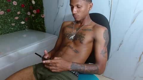 Snapshot of man_san11 chatting on 11.27.25 man_san11 online show from 11.27.25