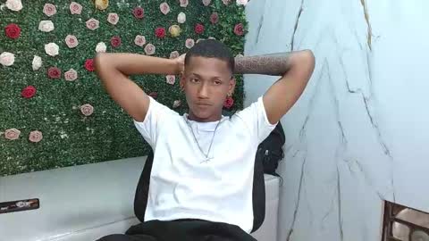 Snapshot of man_san11 chatting on 11.30.25 man_san11 online show from 11.30.25