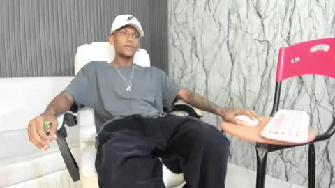 Snapshot of man_san11 chatting on 12.21.25 man_san11 online show from 12.21.25