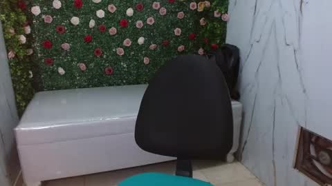 Snapshot of man_san11 chatting on 12.22.25 man_san11 online show from 12.22.25