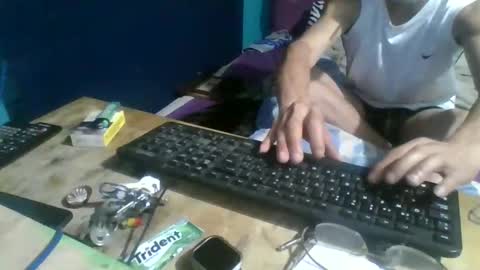 Snapshot of man_uel76 chatting on 01.10.26 man_uel76 online show from 01.10.26