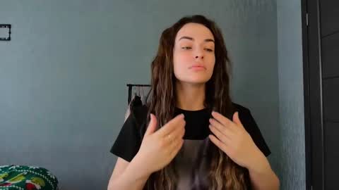 MandiBrooks online show from 04.08.26