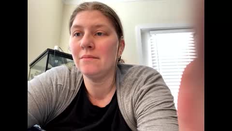 Snapshot of mandy_dancer18 chatting on 12.05.24 Mandy online show from 12.05.24