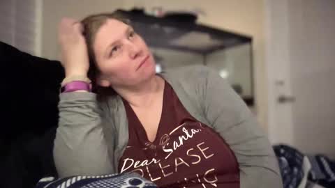 Snapshot of mandy_dancer18 chatting on 12.25.24 Mandy online show from 12.25.24