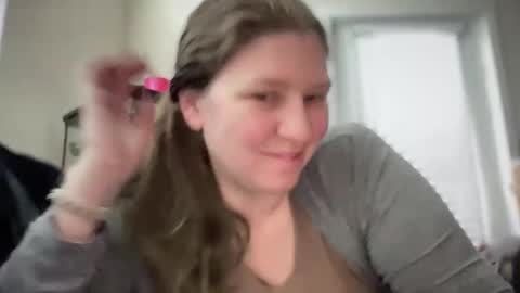 Snapshot of mandy_dancer18 chatting on 12.28.24 Mandy online show from 12.28.24