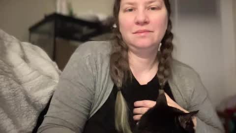 Snapshot of mandy_dancer18 chatting on 02.06.25 Mandy online show from 02.06.25