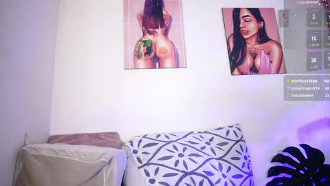 Snapshot of mandy_l33_ chatting on 02.18.25 mandy_l33_ online show from 02.18.25