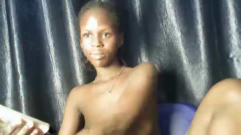 Snapshot of mandymia chatting on 03.04.26 mandymia online show from 03.04.26