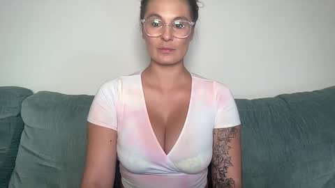 Mandy online show from 11.04.25