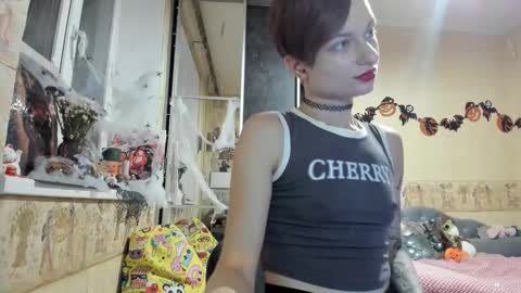 Snapshot of mandyshine chatting on 10.13.25 Mandy online show from 10.13.25