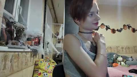 Snapshot of mandyshine chatting on 10.21.25 Mandy online show from 10.21.25