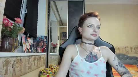 Snapshot of mandyshine chatting on 07.04.26 Mandy online show from 07.04.26
